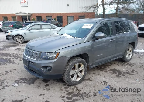 2014 Jeep Compass Latitude z USA, uszkodzony, nr VIN 1C4NJDEB4ED621620